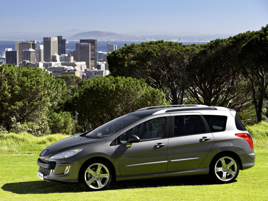  Peugeot 308 SW 2008 года  (фото 19 из 30)